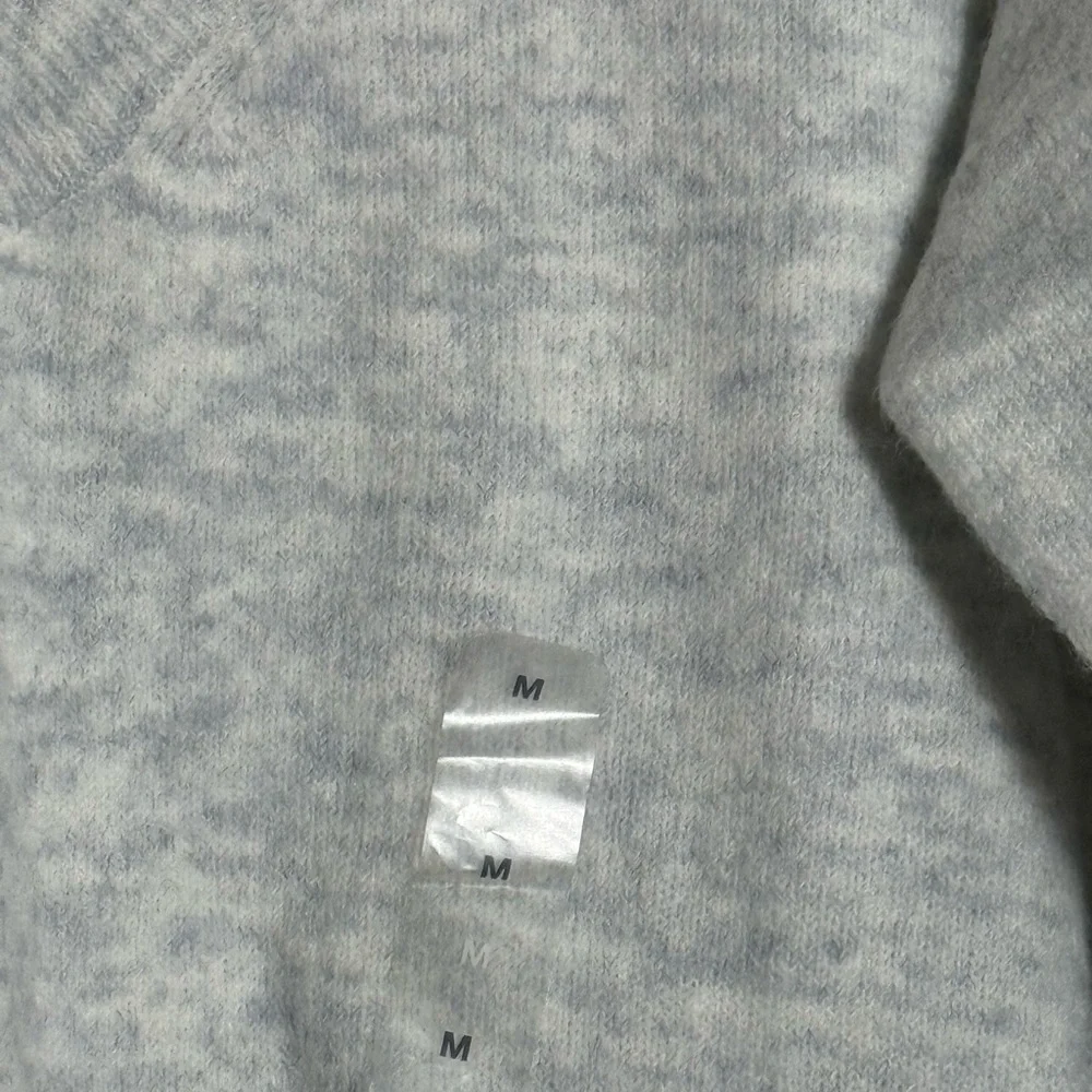 GAP Light Gray Off-the-Shoulder Sweater - Picture 5 of 8